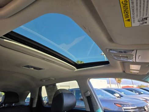 Used 2021 Kia Niro EX Premium FWD image 12