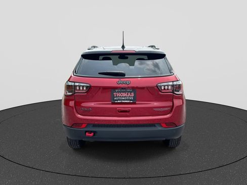 Used 2025 Jeep Compass Trailhawk AWD/4WD image 7