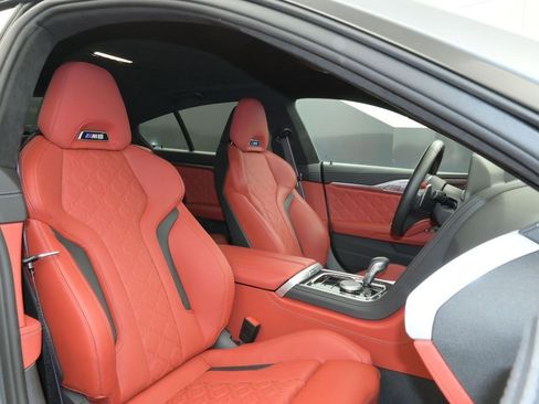 Used 2025 BMW M8 Competition w/ M Carbon Exterior Package AWD/4WD image 21