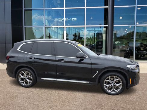 Used 2024 BMW X3 xDrive30i w/ Premium Package image 4