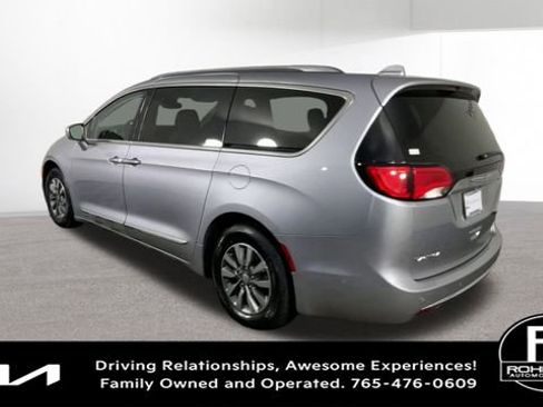 Used 2019 Chrysler Pacifica Touring-L Plus w/ Advanced Safetytec Group image 6