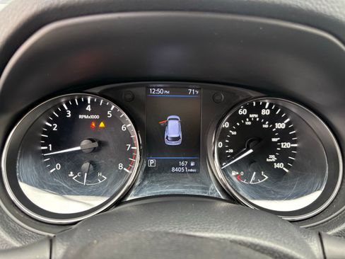 Used 2020 Nissan Rogue SV image 22