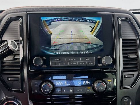 Used 2021 Nissan Titan PRO-4X w/ Pro-4x Utility Package AWD/4WD image 14