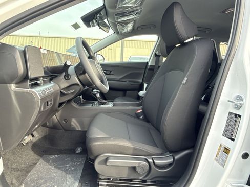 New 2026 Hyundai Kona SE image 13