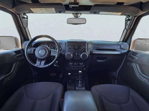 Used 2015 Jeep Wrangler Unlimited Sport w/ Quick Order Package 24S AWD/4WD image 8