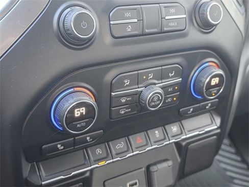 Used 2019 Chevrolet Silverado 1500 LT w/ All-Star Edition image 25