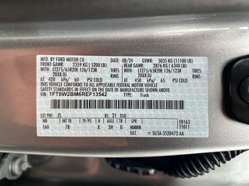 Used 2024 Ford F250 Platinum image 27