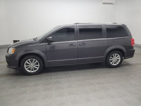 Used 2019 Dodge Grand Caravan SXT FWD image 2