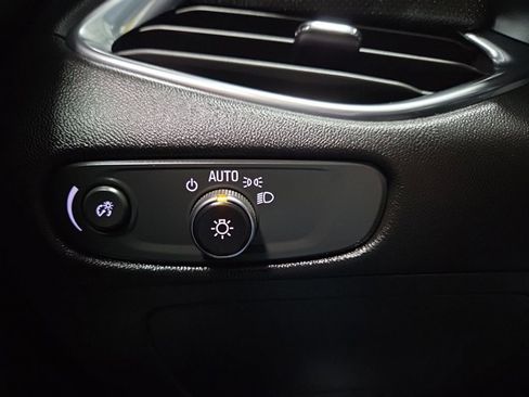 Used 2024 Chevrolet Malibu LT image 24