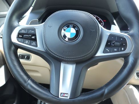 Used 2022 BMW X6 M50i AWD/4WD image 29