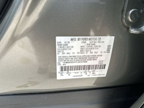 Used 2020 Ford Explorer XLT w/ Comfort Package image 35