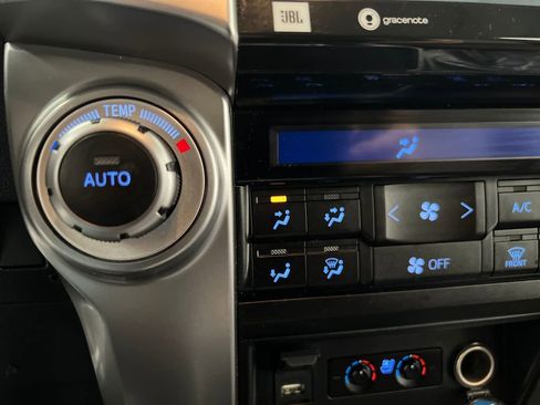 Used 2021 Toyota 4Runner Limited RWD image 51