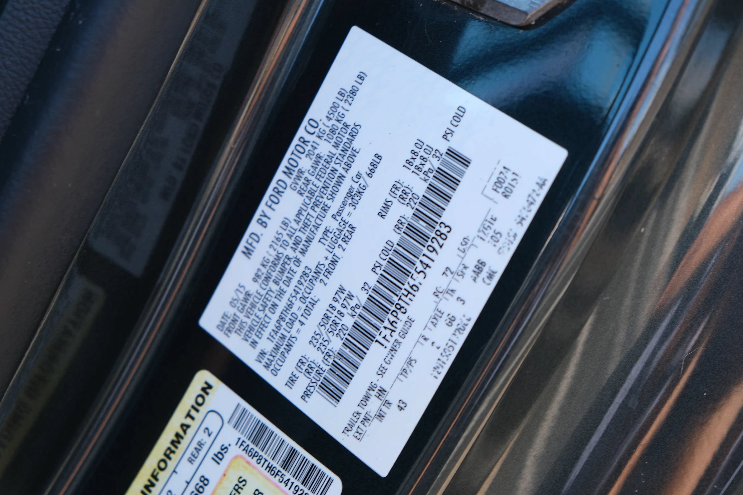 Used 2015 Ford Mustang Premium RWD image 16
