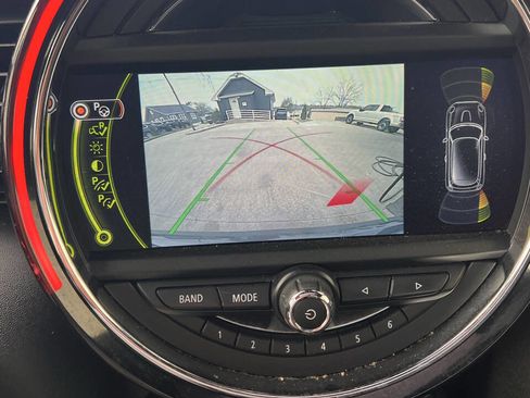 Used 2015 MINI Cooper S image 16