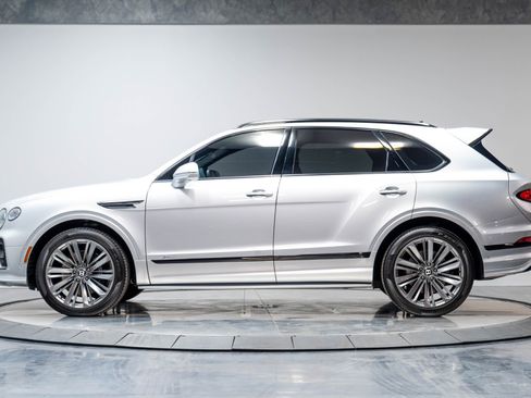 Used 2021 Bentley Bentayga Speed AWD/4WD image 44