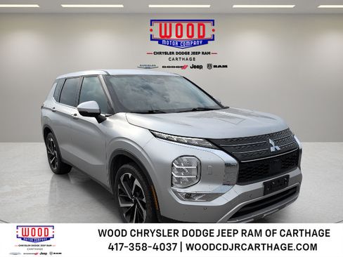 Used 2024 Mitsubishi Outlander AWD image 1