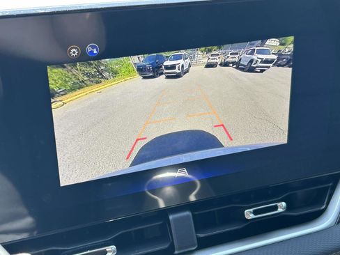 New 2026 Chevrolet Equinox LT FWD image 24