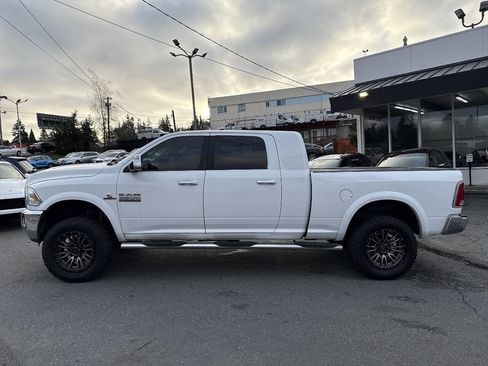 Used 2018 RAM 3500 Laramie image 3