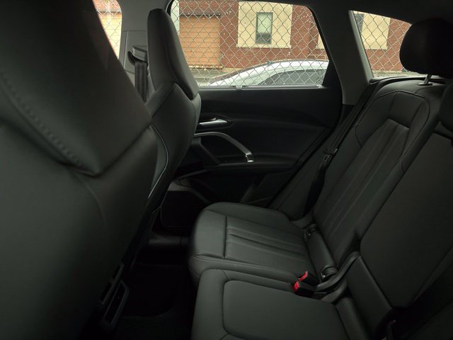 Used 2025 Audi Q5 Premium Plus w/ Premium Plus AWD/4WD image 5