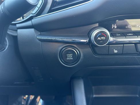 Used 2025 MAZDA MAZDA3 s image 22