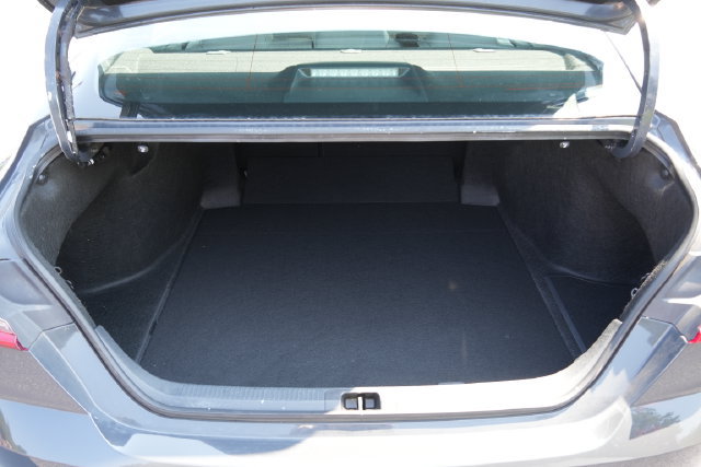 Used 2025 Toyota Camry SE FWD image 10