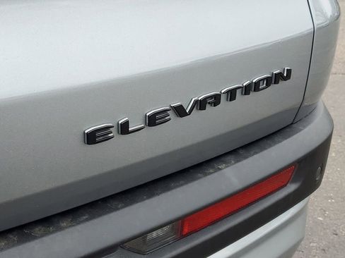 Certified 2024 GMC Acadia Elevation w/ LPO, Floor Liner Package AWD/4WD image 35