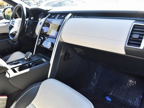 Used 2023 Land Rover Discovery HSE R-Dynamic image 34