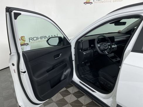 New 2026 Hyundai Kona SEL Premium image 17