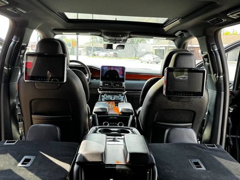 Used 2019 Lincoln Navigator L Reserve w/ Cargo Package AWD/4WD image 27