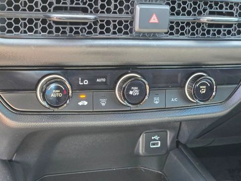 Used 2025 Honda HR-V LX image 30