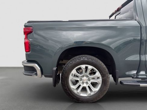 Used 2025 Chevrolet Silverado 1500 LTZ w/ LTZ Premium Package AWD/4WD image 29