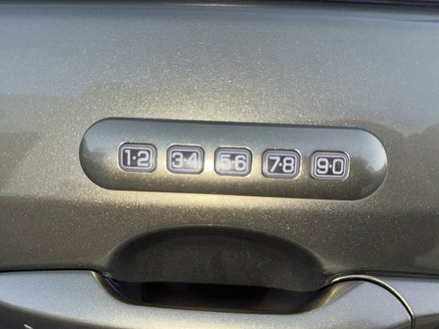 Used 2013 Ford Edge Limited image 15