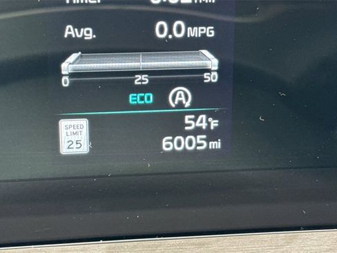 Used 2025 Kia Telluride AWD image 25