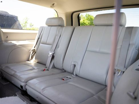 Used 2013 Chevrolet Suburban LT w/ All-Star Edition AWD/4WD image 27