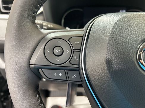 Used 2025 Toyota RAV4 XLE image 22