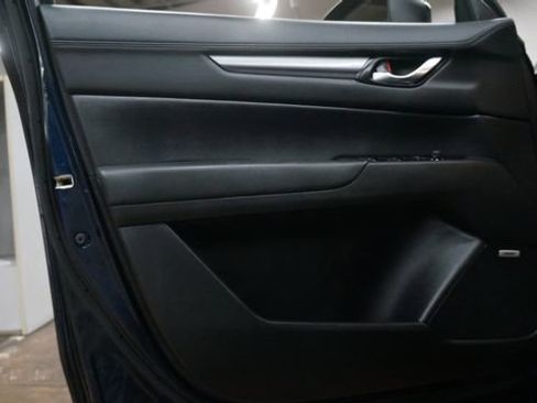 Used 2019 MAZDA CX-5 Touring image 32