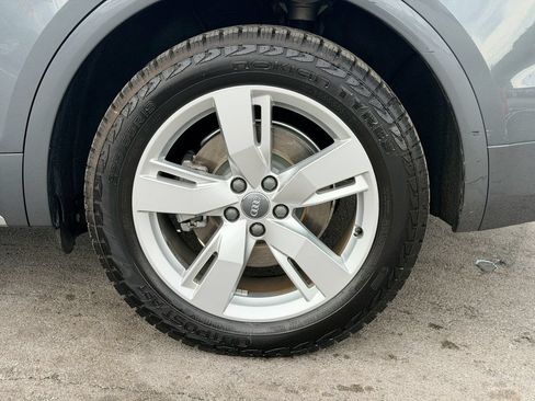 Used 2018 Audi Q5 2.0T Premium w/ Convenience Package AWD/4WD image 29