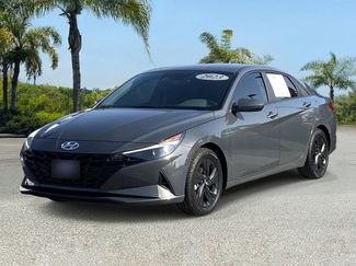 Used 2023 Hyundai Elantra Blue FWD video 1