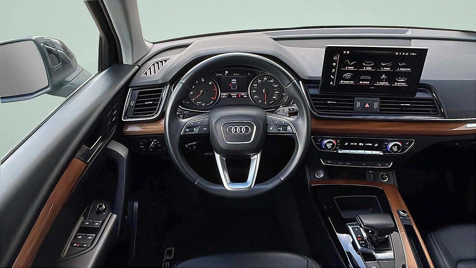 Used 2023 Audi Q5 2.0T Premium AWD/4WD image 10