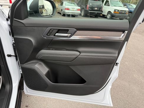 New 2026 GMC Terrain Denali image 24