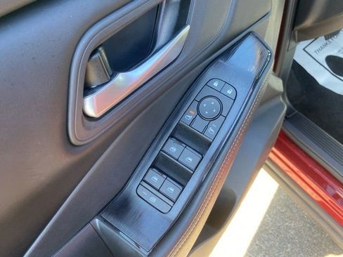 Used 2025 Nissan Rogue SV AWD/4WD image 14