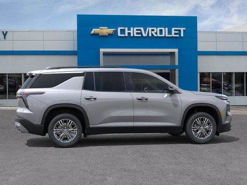 New 2026 Chevrolet Traverse LT w/ Driver Confidence Package image 36