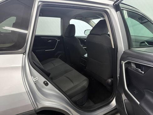 Used 2024 Toyota RAV4 XLE AWD/4WD image 16