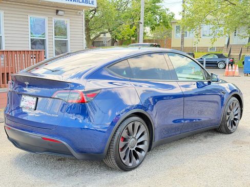 Used 2021 Tesla Model Y Performance AWD/4WD image 4