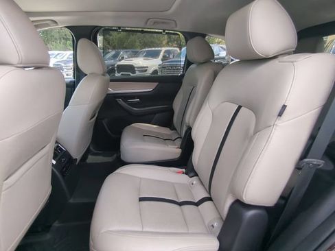 Used 2024 MAZDA CX-90 Plug-In Hybrid w/ Premium Pkg AWD/4WD image 17