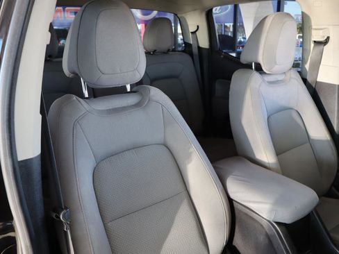 Used 2016 GMC Canyon 2WD Crew Cab 128.3 w/ Convenience Package image 37