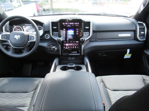 New 2026 RAM 1500 Big Horn AWD/4WD image 12