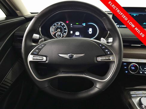 Used 2024 Genesis G80 image 21