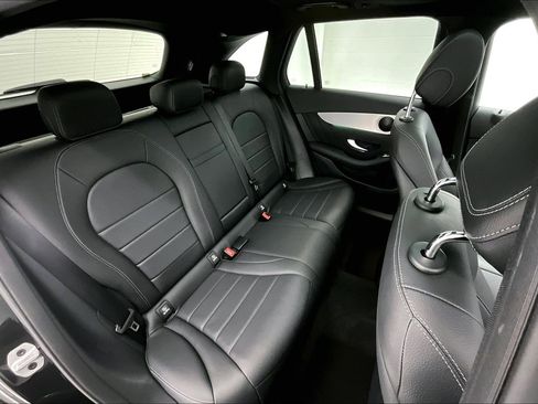 Used 2021 Mercedes-Benz GLC 300 image 17