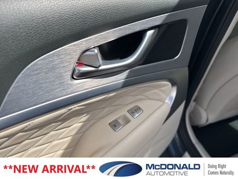 Used 2019 Genesis G70 3.3T Design AWD/4WD image 17